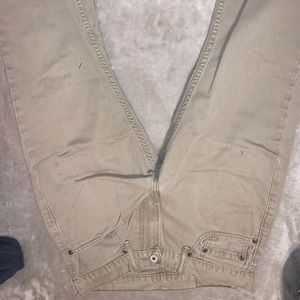 Levi Khakis 31/30